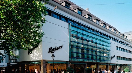 Traditionsunternehmen Mode Kaiser schließt 2022 drei seiner Geschäfte in der Freiburger City